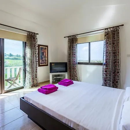 Athena Villa Paralimni